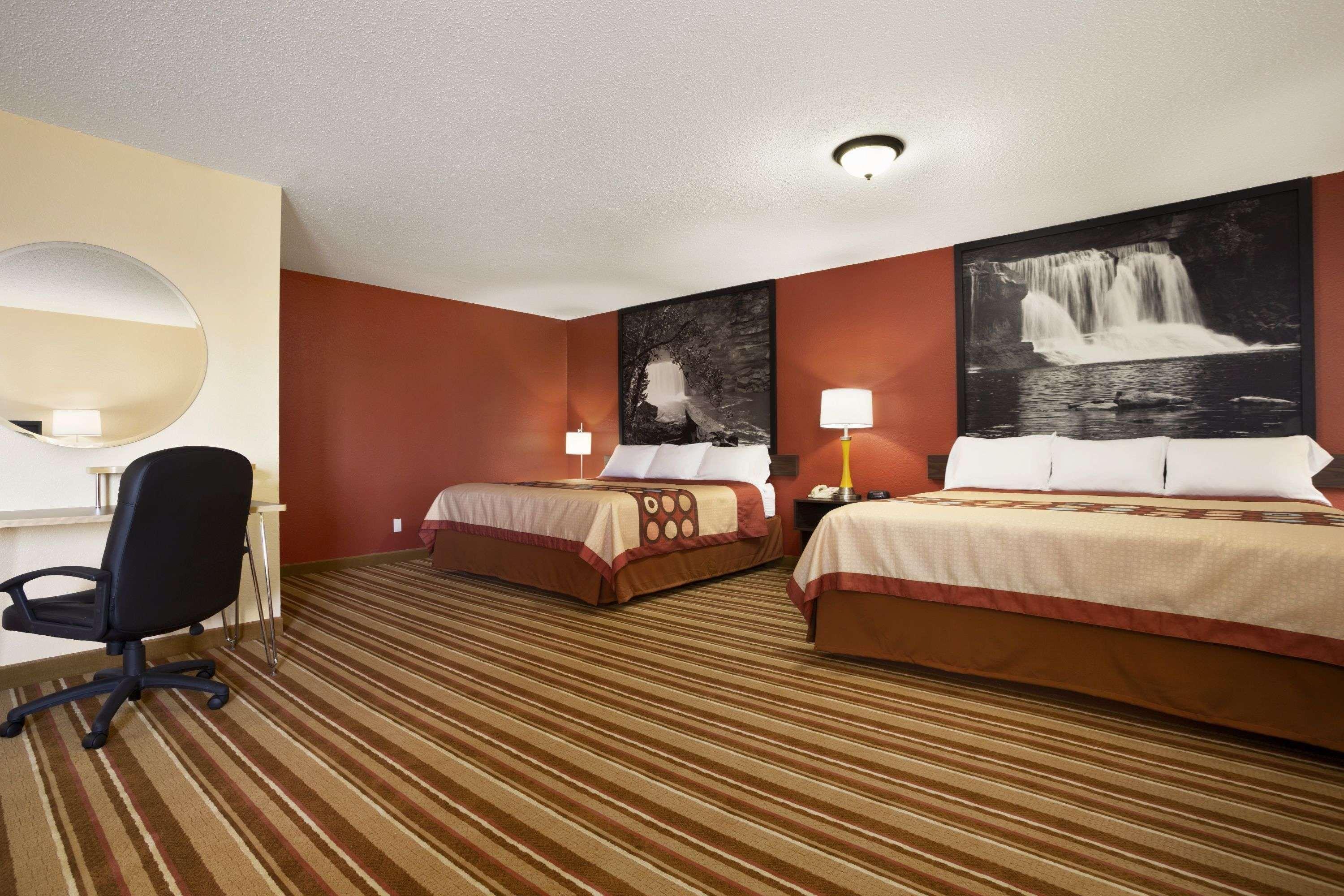 Hotel Super 8 By Wyndham Mattoon Exterior foto