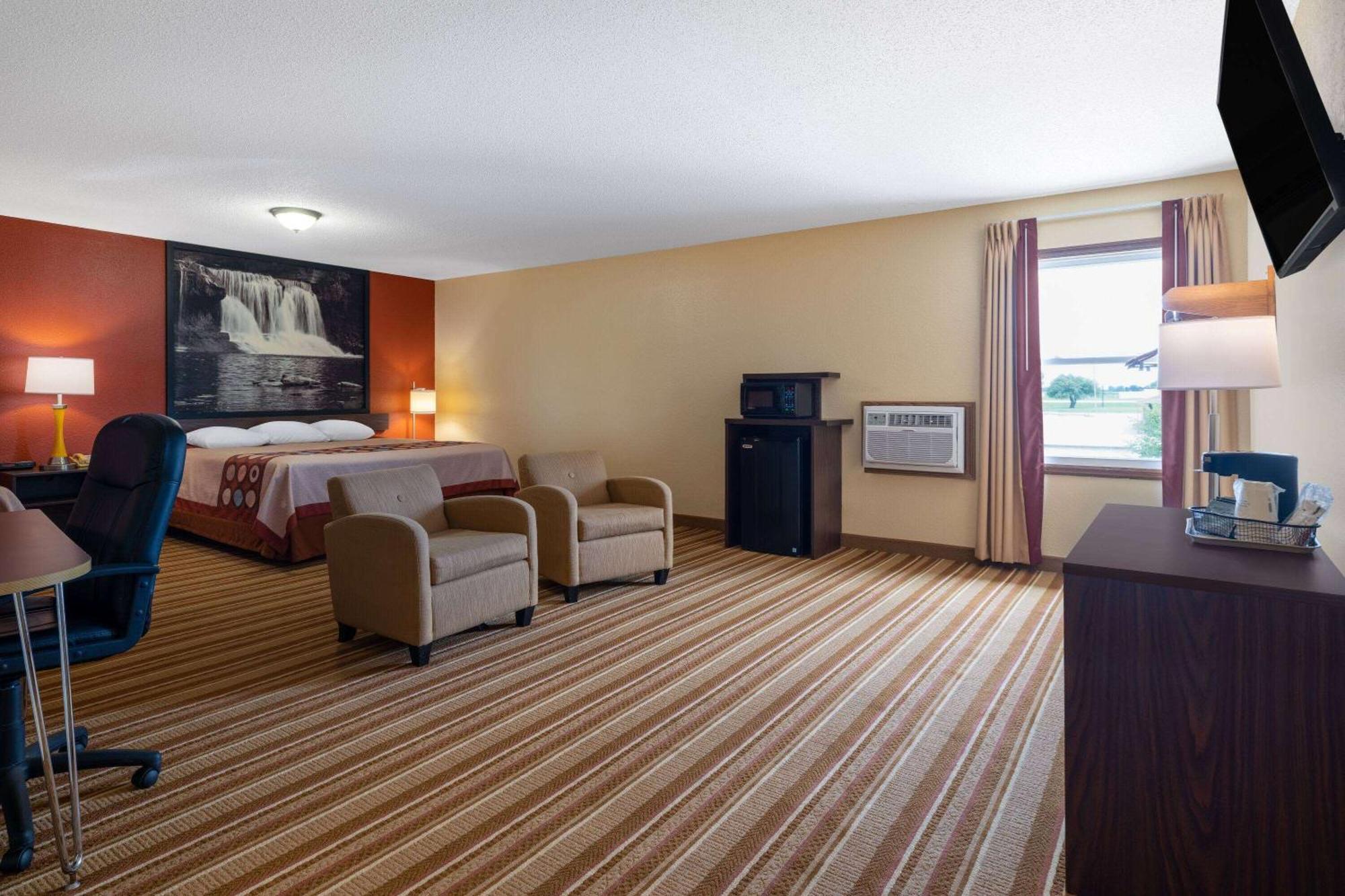 Hotel Super 8 By Wyndham Mattoon Exterior foto